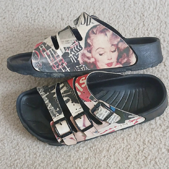 Birki's Graphics Print Buckle Sandals - Picture 4 of 11